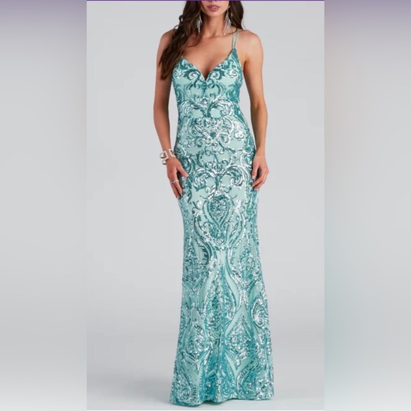 Windsor Dresses & Skirts - Prom Dress! Never worn. Size small